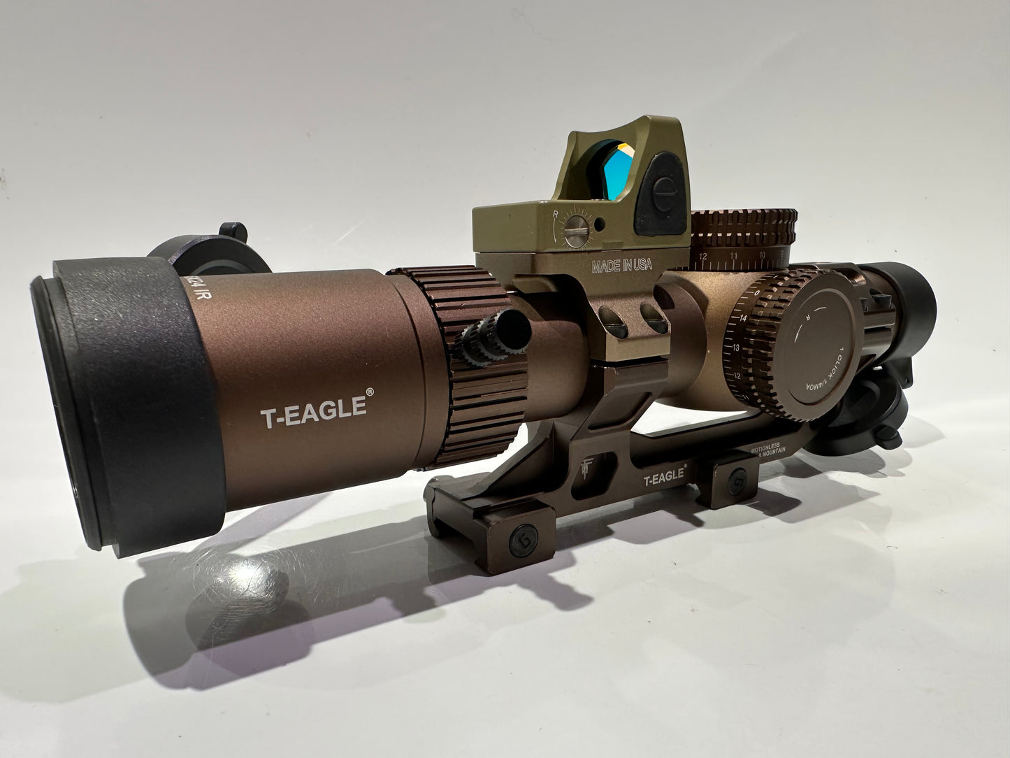 LPVO 1.2-6X24 Rifle scope illuminated reticule.