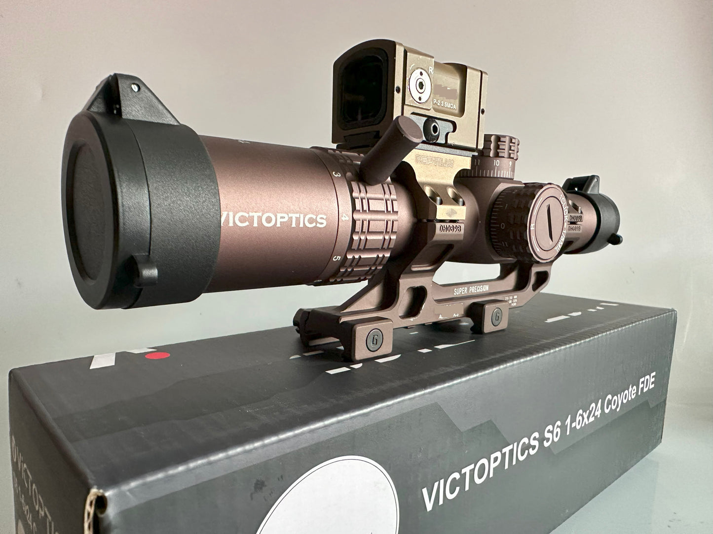 VICTOPTICS LPVO 1-6x24 Rifle scope illuminated reticle + ACRO Red dot sight Coyote tan