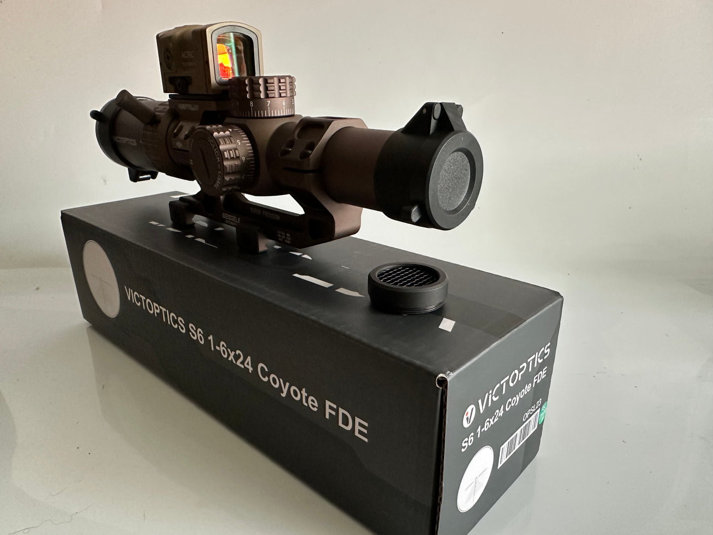 VICTOPTICS LPVO 1-6x24 Rifle scope illuminated reticle + ACRO Red dot sight Coyote tan