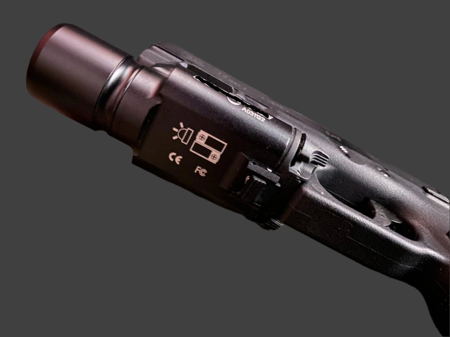 LED X300-A 1000 Lumens Element light Flashlight for Glock.