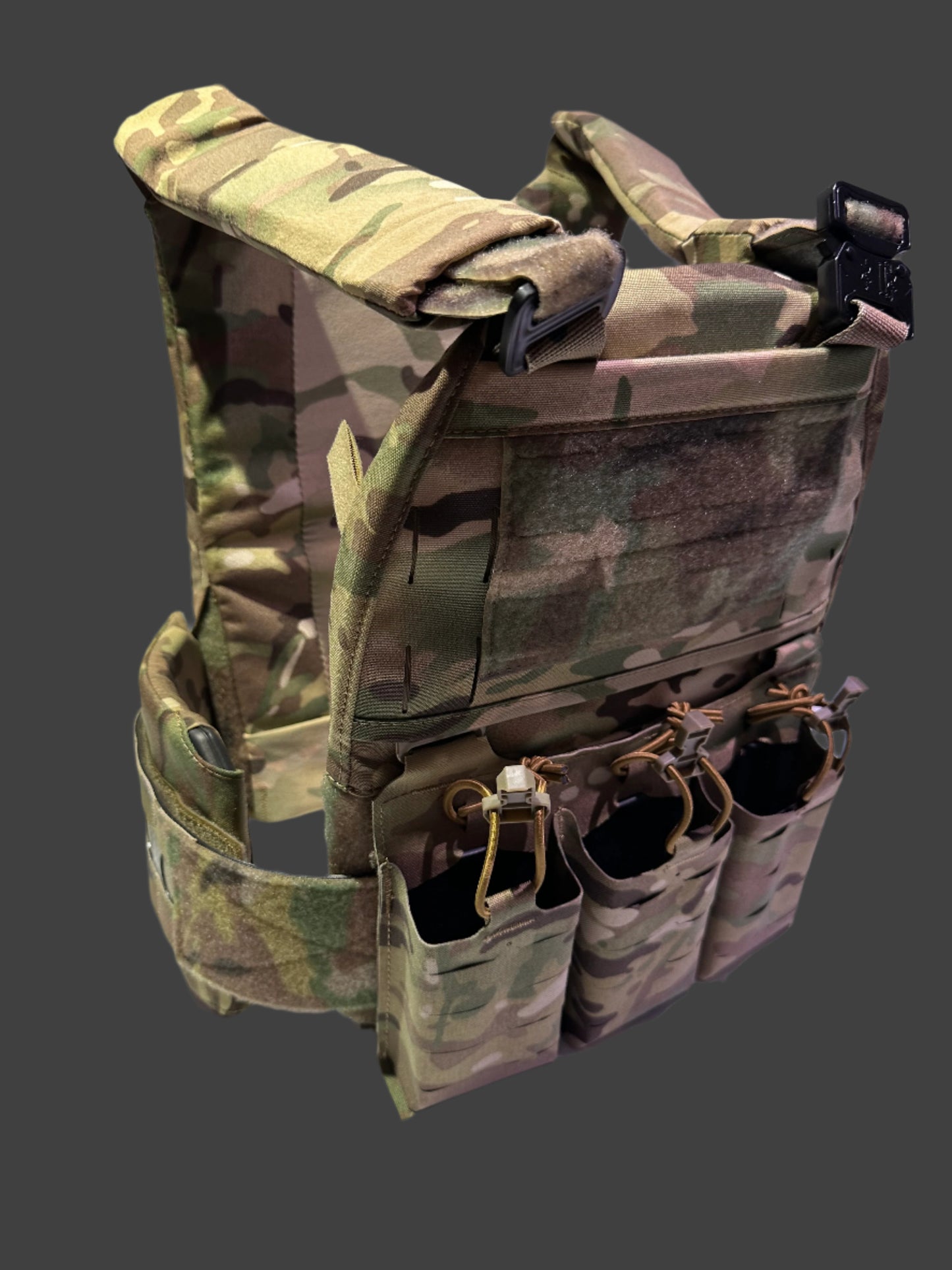 V5 FCPC Plate carrier with rear Flashbang Panel