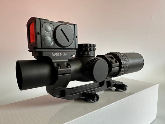 Compact LPVO 1-5X24 WITH ACRO RED DOT .