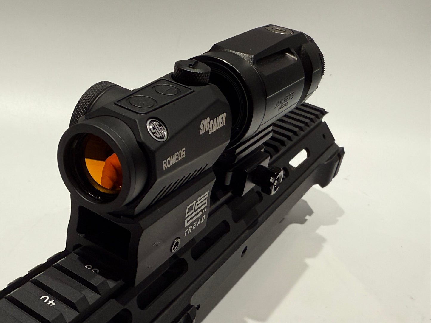 Romeo & Juliet Red Dot & 5X Magnifier