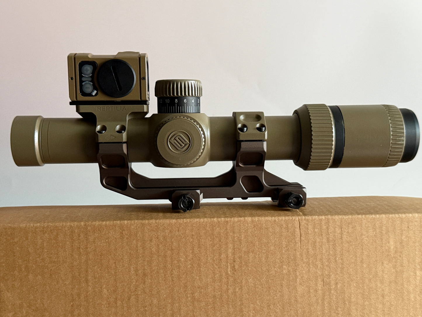 KS1 Style rifle scope SFP 1.2-6x24 in Dark Earth / Coyote tan