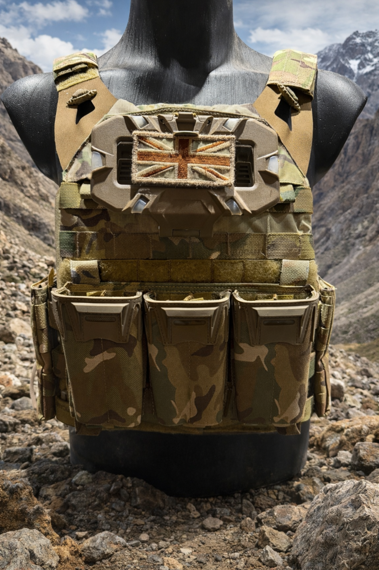 Universal M4 / pistol magazine pouch