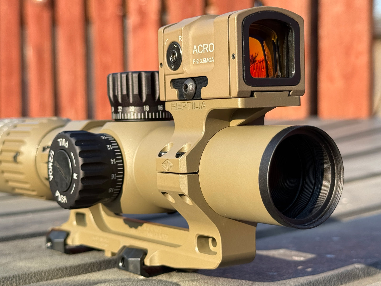 Monstrum Spectre 34mm tube SFP FDE 1-8X28 LPVO with Red Dot