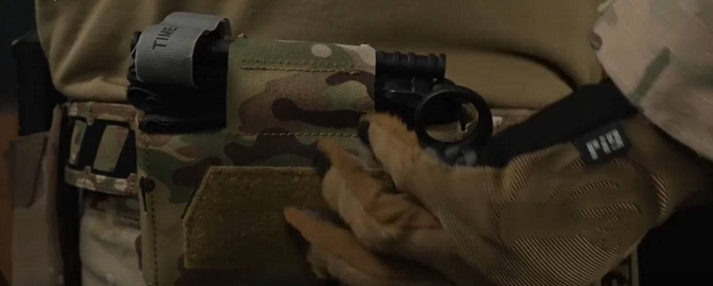 Compact Medical pouch quick release