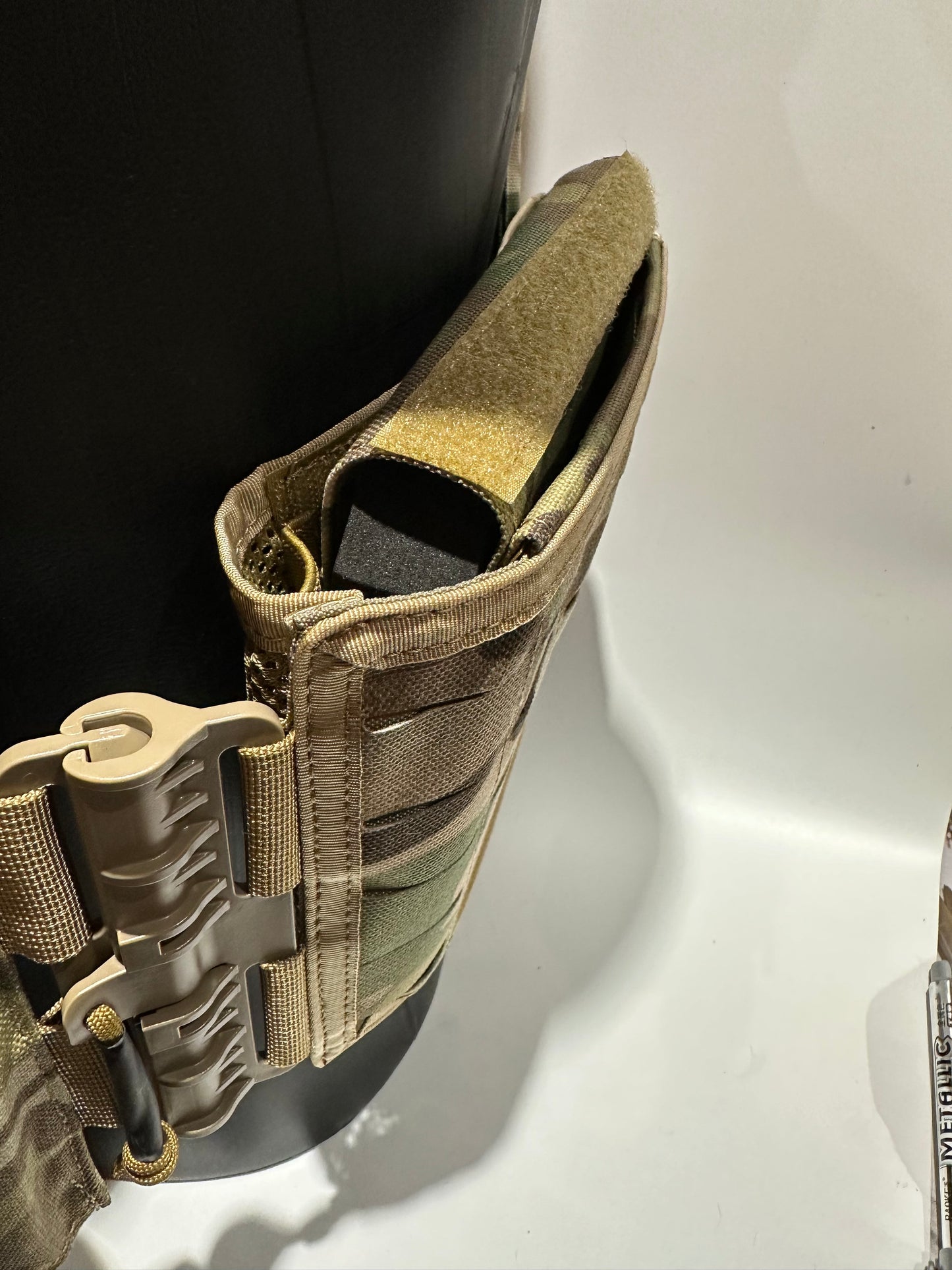 Laser cut plate carrier quick release in Multicam