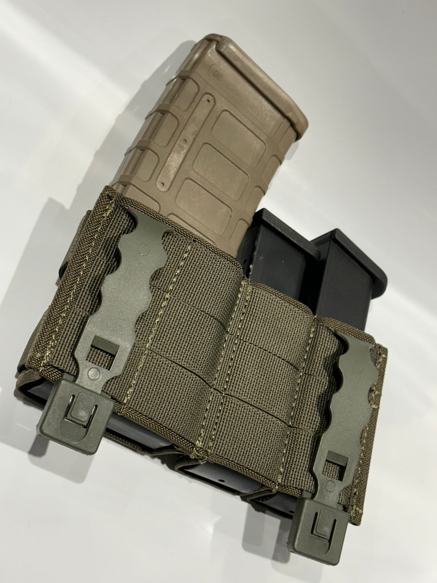 KYWI Style Single M4 5.56 Magazine & double 9mm mag pouch Multicam HSG Fast mag