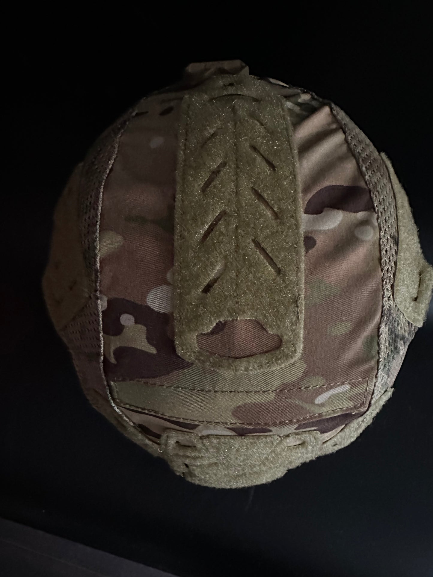 Exfil helmet with cover