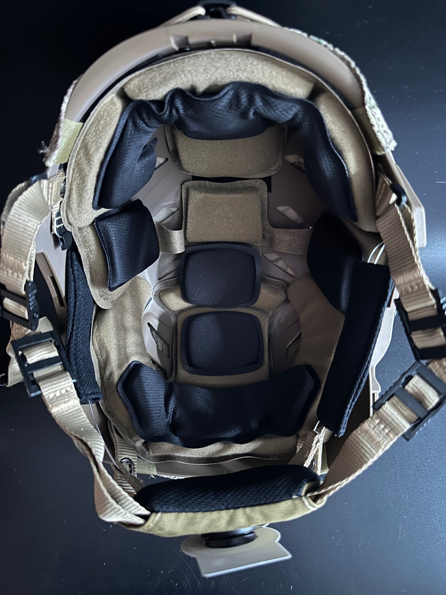 Exfil helmet with cover