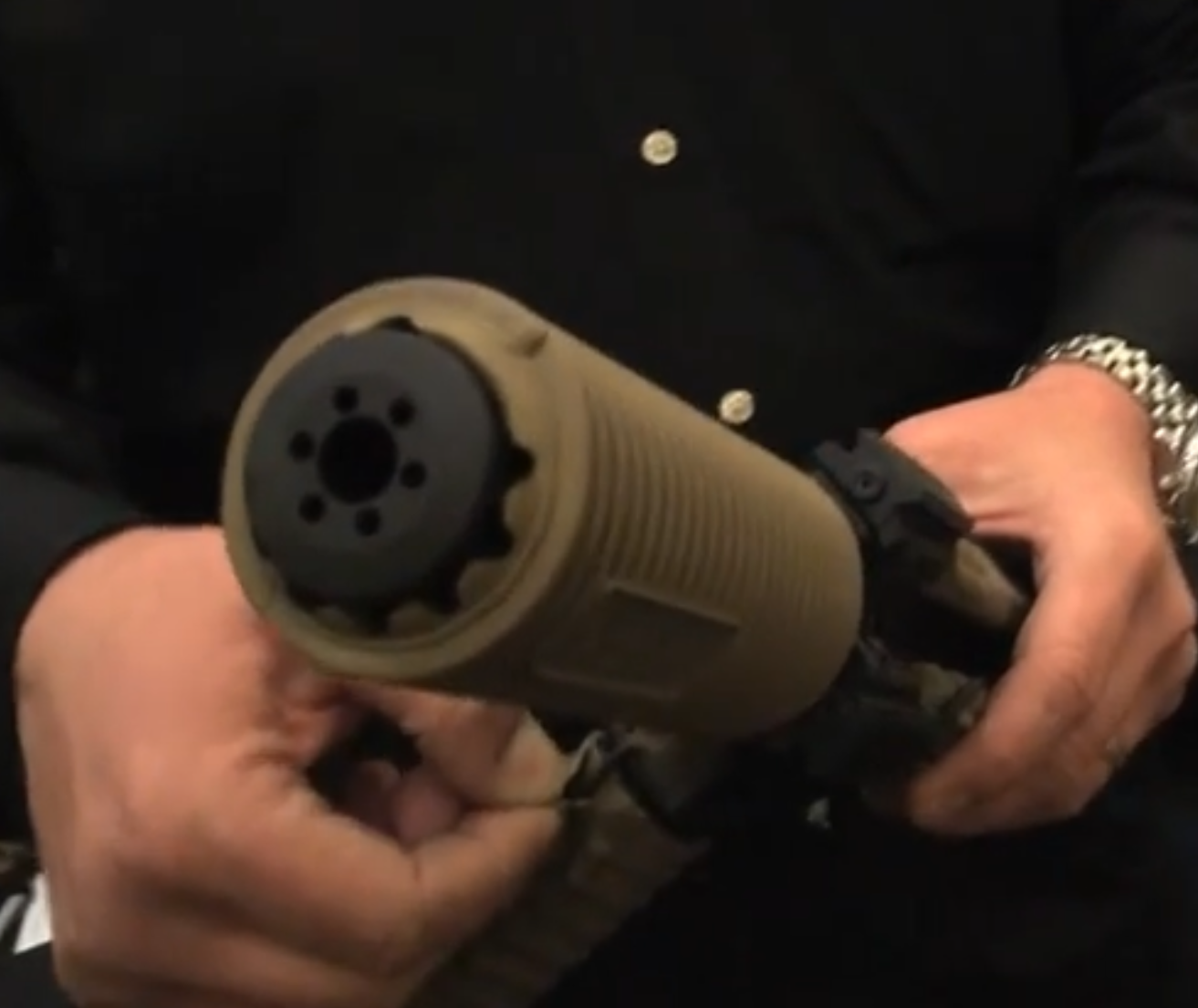 Suppressor heat shield.