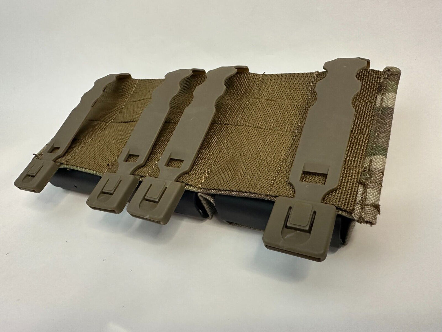 Triple M4 5.56 magazine pouch Multicam Fast mag